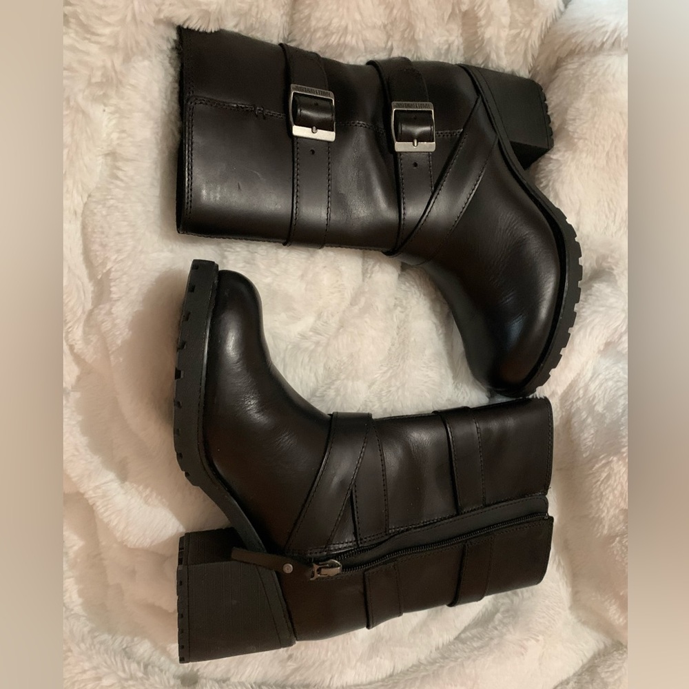 Brand new Harley Davidson leather boots